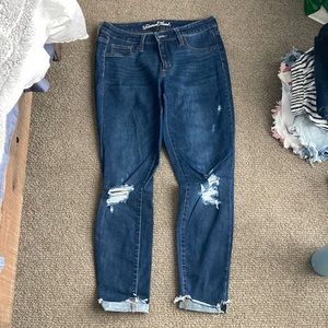 Womens jeans size 8 full length mid rise begging